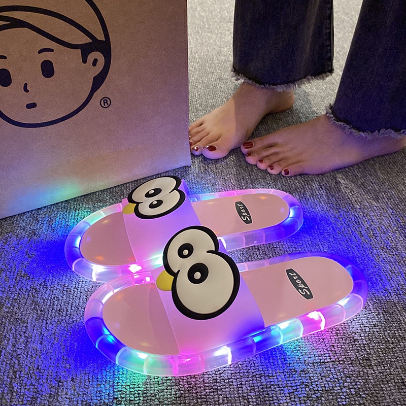 Funny Big Eyes Luminous Slide  - огляд і ціна Home For Bathroom